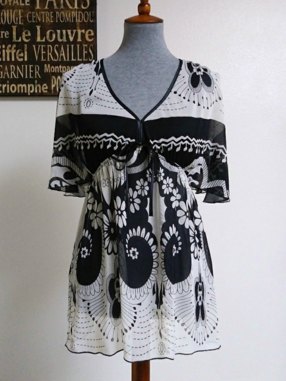 Vintage Y2K Miss Bisou Psychedelic Flutter Sleeve Blouse Small